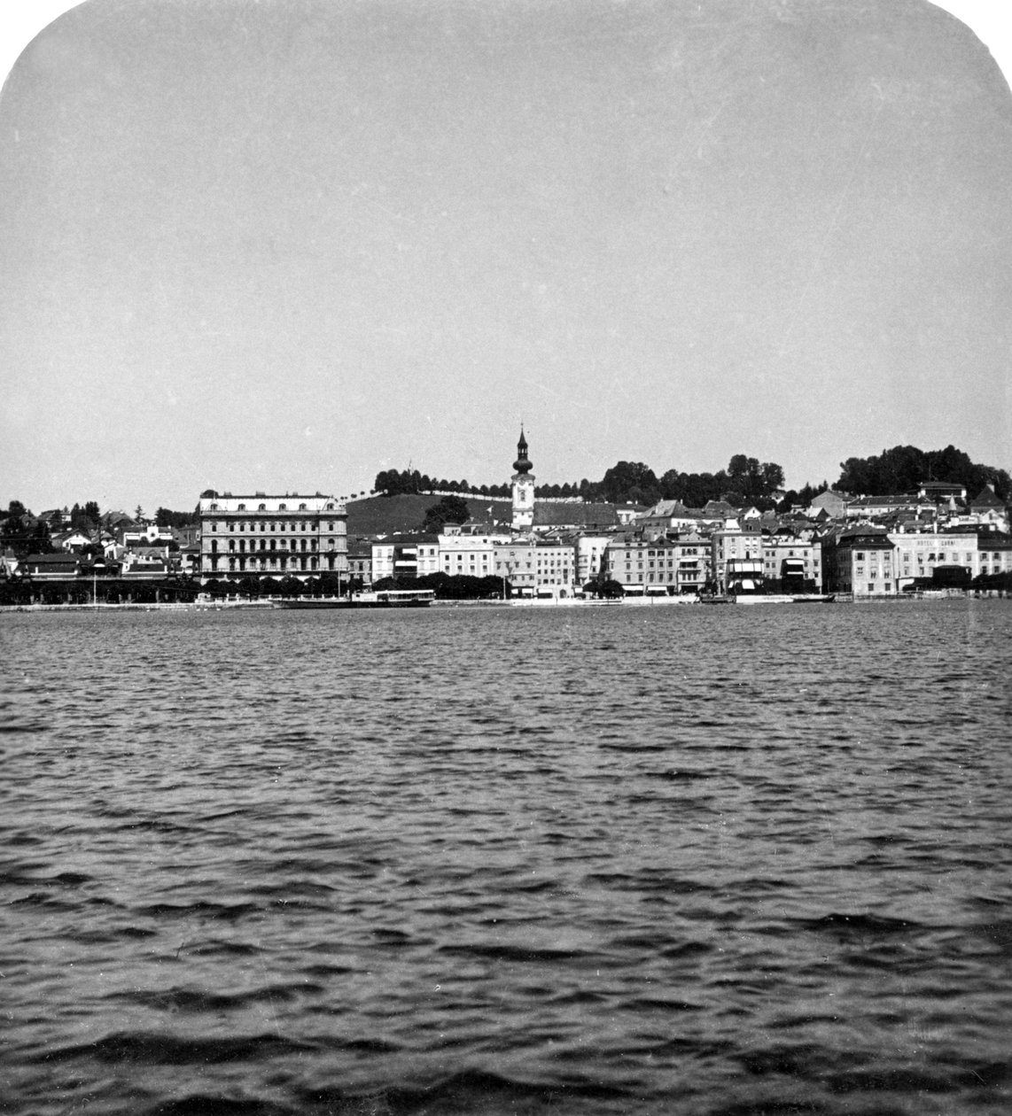 واجهة البحيرة في Gmunden ، Salzkammergut ، النمسا ، c1900s. بواسطة ورتهل وأولاده