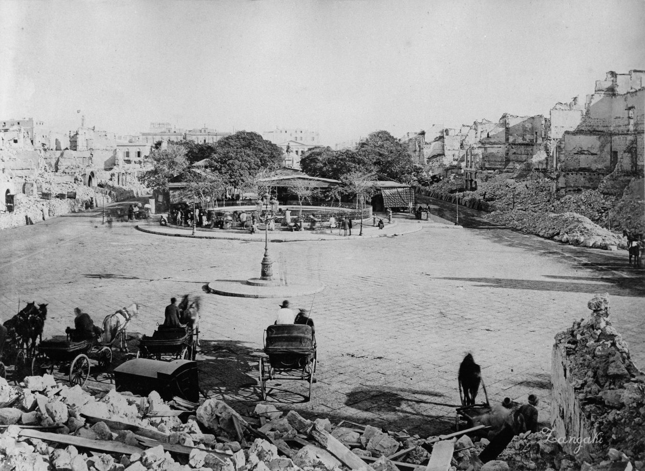 ميدان المنشية بعد قصف الإسكندرية ، 1882 بواسطة Zangaki Brothers