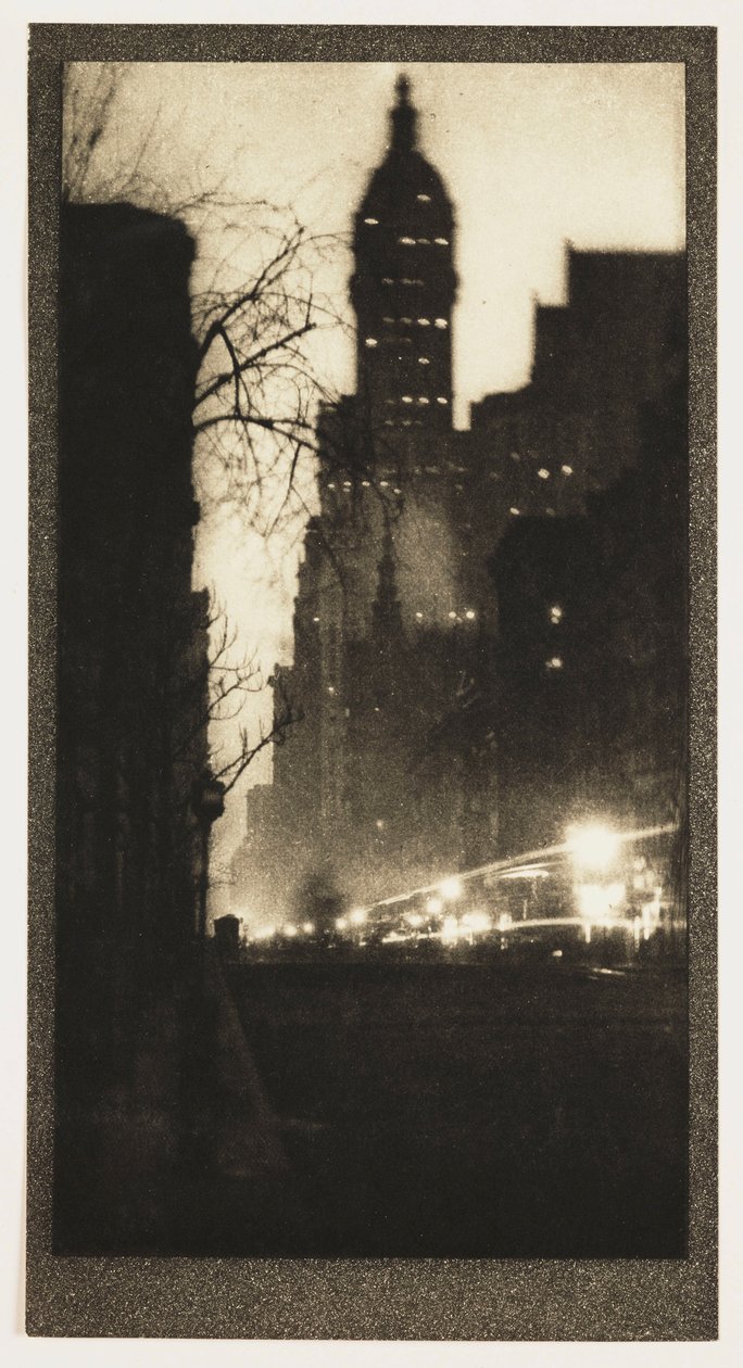 Broadway at night, c 1905 بواسطة ريتشارد (بعد) داد