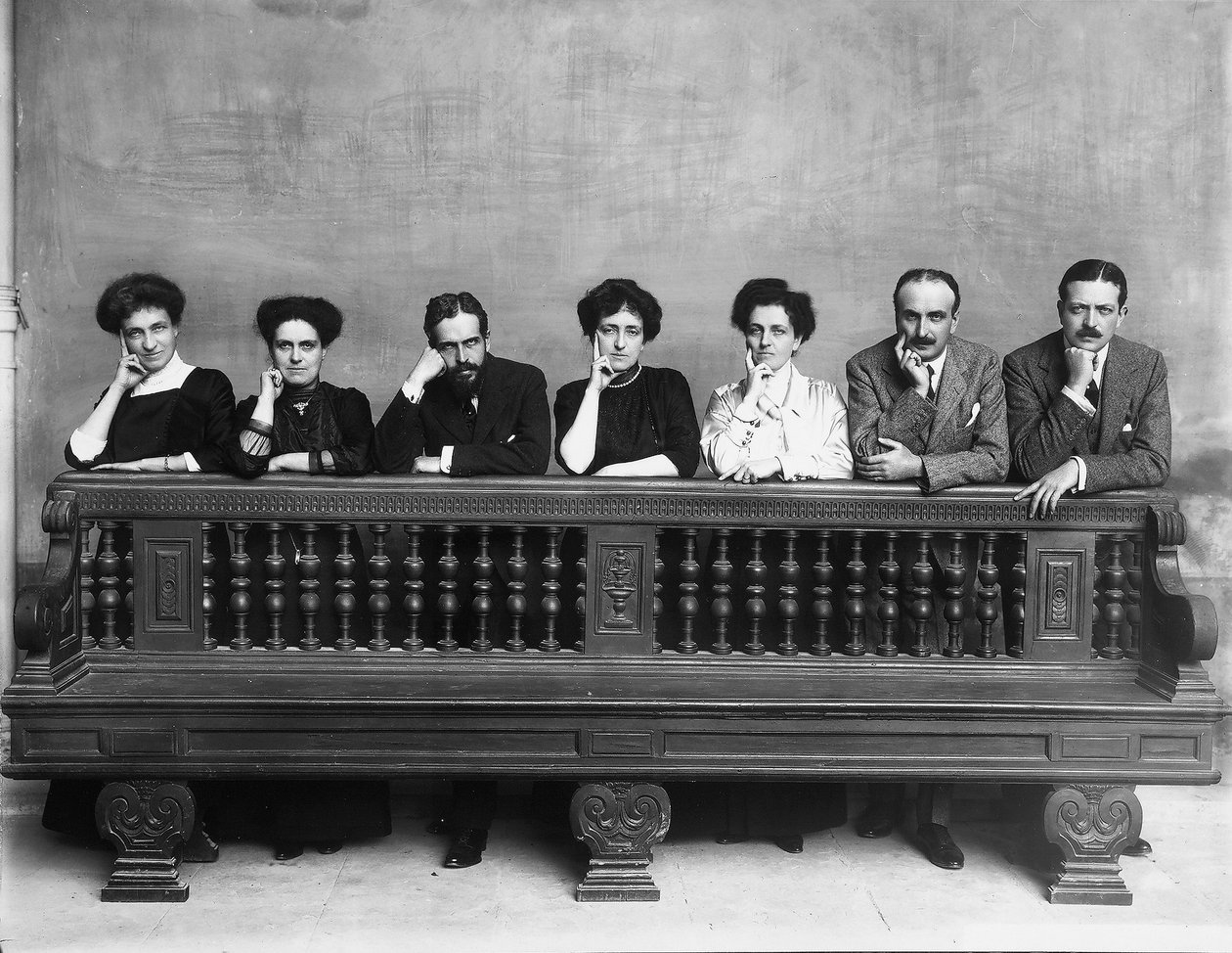 Fabbri family portrait بواسطة المدرسة الكندية
