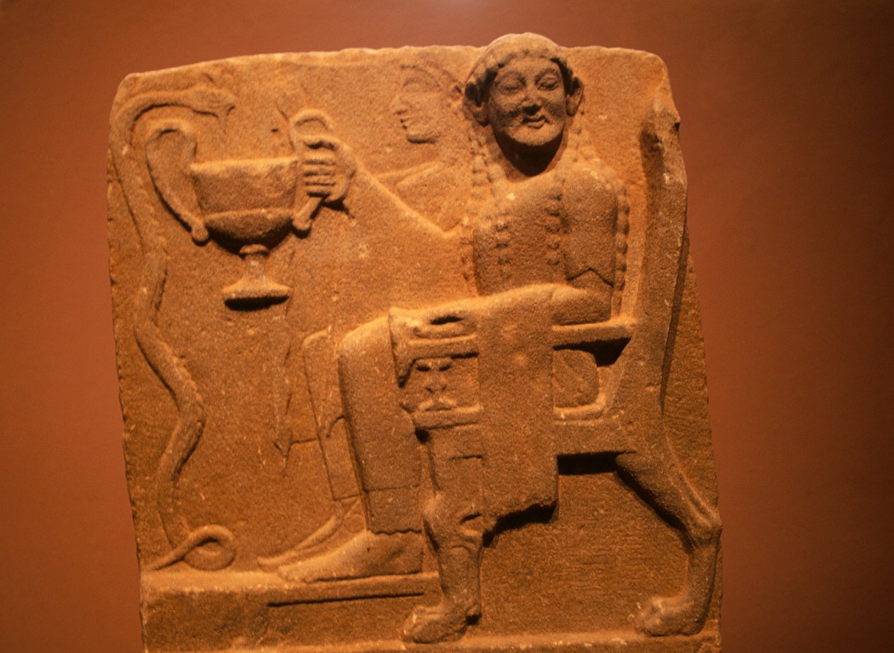 Stele with relief depicting deities and snakes, from Sparta, Greece, Greek civilization بواسطة أو Magno Cesare Magni