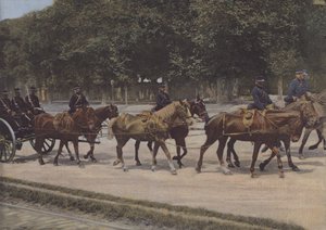 مدفعية (صور ملونة) بواسطة (بعد) مصور فرنسي