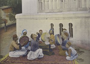 العيساواس ، أكلة العقرب (صورة ملونة) بواسطة (بعد) مصور فرنسي