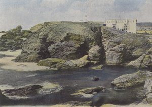 الحصن القديم في Pointe des Poulains ، في Belle-Ile (صورة ملونة) بواسطة (بعد) مصور فرنسي