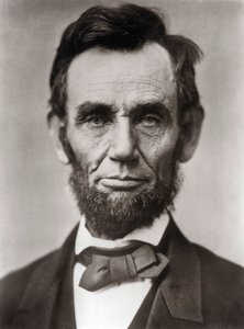صورة لأبراهام لنكولن - صورة أبراهام لنكولن (1809-1865) الرئيس السادس عشر للولايات المتحدة الأمريكية. تصوير الكسندر جاردنر بواسطة الكسندر جاردنر