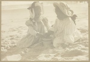 فيولا فلانيري ، كيتي ستيغليتز