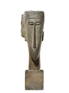 الرأس ، حوالي 1910-12 (الحجر الجيري) بواسطة أميديو موديجلياني