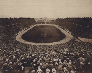 كاليفورنيا: Los Angeles Coliseum (b / w photo) بواسطة المصور الأمريكي (بعد)