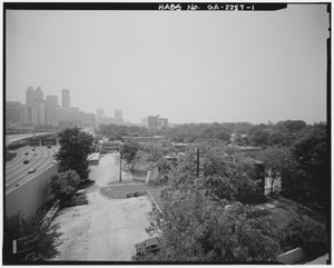 Techwood Homes (Public Housing) ، يحدها North Avenue ، Parker Street ، William Street & Lovejoy Street ، Atlanta ، Fulton County ، GA (b / w photo) بواسطة مصور أمريكي