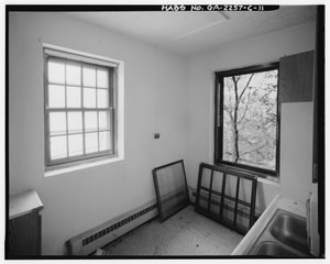 Techwood Homes، Building No. 1، 575-579 Techwood Drive، Atlanta، Fulton County، GA (b / w photo) بواسطة مصور أمريكي