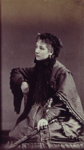 صورة لسارة برنهارد (1844-1923) في زي المدينة بواسطة أندريه أدولف يوجين ديسديري
