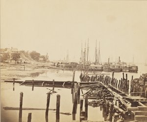 سيتي بوينت ، فرجينيا ، c.1861-1865 (مطبوعة زخرفية) بواسطة أندرو جوزيف راسل