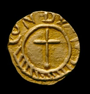 عملة كروندال رقم 59 ، عملة أنجلو ساكسونية من Crondall Hoard ، Crondall ، Hampshire (ذهبي)