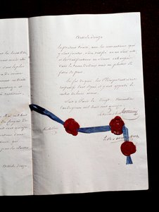 المادة 12 من معاهدة 1815 بين فرنسا والتحالف. توقيع معاهدة باريس الثانية من قبل أرماند إيمانويل دي فينيرو دو بليسيس ، دوق ريشيليو (1766-1822): المعاهدة تتوقع التعاون بين النمسا والمملكة المتحدة وبروسيا وروسيا. بواسطة مجهول مجهول