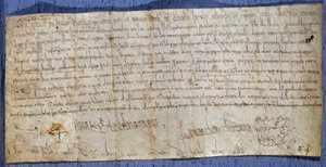 ميثاق الملك شارلمان (تشارلز الأول ، تشارلز الكبير أو كارولوس ماغنوس) (742-814) يعفي دير القديس دينيس من رسوم الإيواء أثناء المعرض. نهاية القرن الثامن. المحفوظات الوطنية باريس بواسطة مجهول مجهول