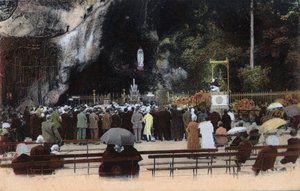 الكهف في لورد - هاوتس بيرينيه (65) حوالي عام 1900. بواسطة مجهول مجهول