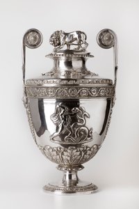 المملكة المتحدة - Vase of the Lloyds Patriotic Fund (الفضة بواسطة مجهول مجهول