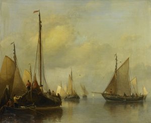 قوارب الصيد على المياه الهادئة