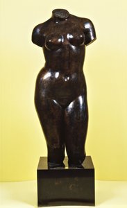 كوكب الزهرة؛ جذع الزهرة ، ج .1920 (برونزي مع الزنجار البني) بواسطة أريستيد مايول
