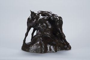 بوما تحمل جثة الغزلان ، حوالي 1900 (برونزي)