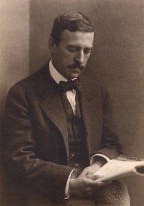 صورة لهوغو فون هوفمانستال ، 1920-1921 بواسطة مصور نمساوي