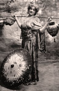 دينيس أورم 1885-1960 ، المغني الإنجليزي ، أوائل القرن العشرين.