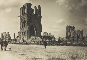 Les Halles of Ypres بواسطة مصور بلجيكي