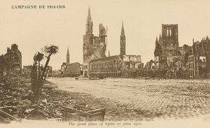 القصر الكبير ، إبرس ، 27 يونيو 1915 بواسطة مصور بلجيكي