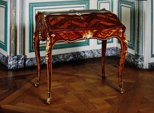 Louis XV Secretaire مختوم بالأحرف BVRB بواسطة برنارد فان ريزنبرغ الثاني
