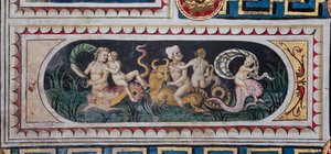 مكتبة Piccolomini ، السقف: لوحة أصغر مع مشهد من thiasus البحري (tritons ، putto and nereid) ، لوحة جدارية لبرناردينو دي بيتو ، المعروفة باسم Pinturicchio. بواسطة برناردينو دي بيتو بينتوريتشيو