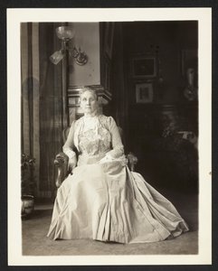 السيدة جون آرباكل ، c.1900-10 بواسطة لدغ وليام ماكنتوش