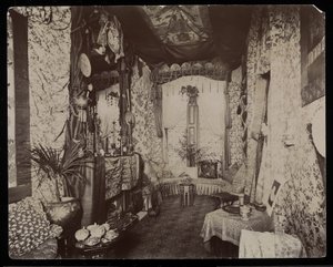 غرفة جلوس مزخرفة في مقر Blakely Hall في 11 West 45th Street ، نيويورك ، 1896-1898 (طباعة الجيلاتين الفضي) بواسطة شركة بايرون