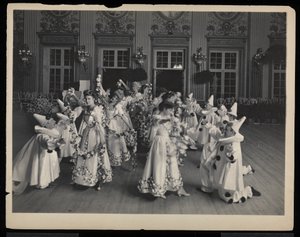 الرقص في جيمس هيزن هايد بول ، نيويورك ، 31 يناير 1905 (طباعة الجيلاتين الفضي)