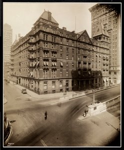 فندق The Murray Hill ، Park Avenue and 40th Street ، نيويورك ، 1919 (طباعة الجيلاتين الفضي) بواسطة شركة بايرون