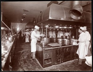 المطبخ في فندق ريتز كارلتون ، 1910-11 (طبعة الجيلاتين الفضية)