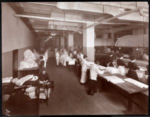 غرفة الغسيل في فندق McAlpin ، 1913 (طباعة الجيلاتين الفضي)