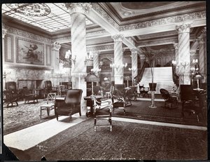 غرفة الاستقبال في فندق Majestic ، 1902 (طباعة الجيلاتين الفضي) بواسطة شركة بايرون