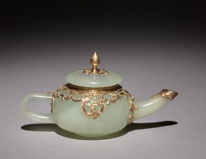مصغرة إبريق الشاي ، 1896 بواسطة كارل فابيرج