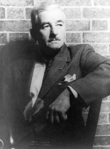 ويليام فوكنر (1897-1962) 11 ديسمبر 1954 (طبعة فضية جيلاتينية)