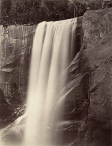 شلالات فيرنال ، 350 قدمًا ، يوسمايت ، كاليفورنيا. 1872 ، طبع كاليفورنيا. 1876. بواسطة كارلتون إي واتكينز.