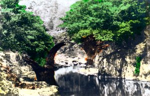 الجسر الروماني في Bettws-y-Coed ، Gwynedd ، 1926. بواسطة Cavenders Ltd