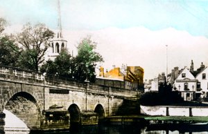 الجسر في الينجفورد ، أوكسفوردشاير ، 1926. بواسطة Cavenders Ltd