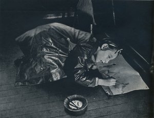 تتخيل فتاة صغيرة تتخيل الرحلة إلى البلاد ، 1941 بواسطة سيسيل بيتون