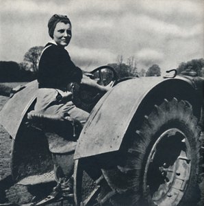فتاة الأرض ، 1941