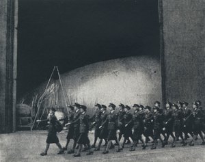 ماضي مارس 1941 بواسطة سيسيل بيتون