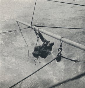 جزء من العمل ، 1941 بواسطة سيسيل بيتون