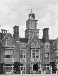 The Clock Turret and Entrance (b/w photo) بواسطة تشارلز لاثام