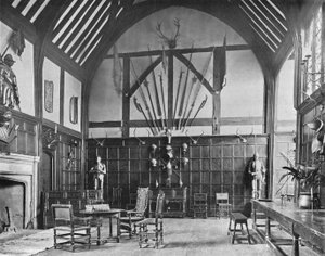 The Great Hall (b/w photo) بواسطة تشارلز لاثام