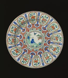 شاحن مُصوَّر للشاعر الخالد تانغ لي باي ، فترة كانغشي ، ص 1690 (خزف)