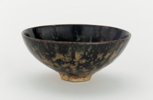 وعاء شاي من جيزو ، 1279-1368 بواسطة المدرسة الصينية